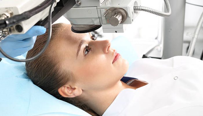 Operasi LASIK Mata: Prosedur, Manfaat, dan Risikonya