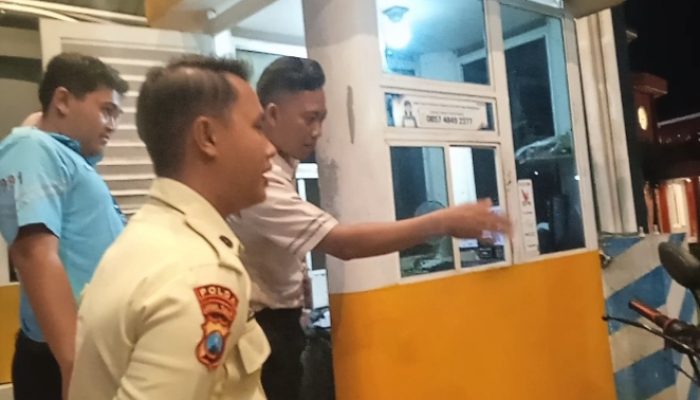 Lupa Bawa STNK, Pengunjung Roxy Situbondo Tertahan Satpam: Antara Aturan dan Pelanggaran Hak